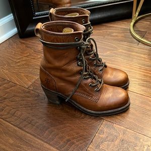Frye lace up combat 6.5